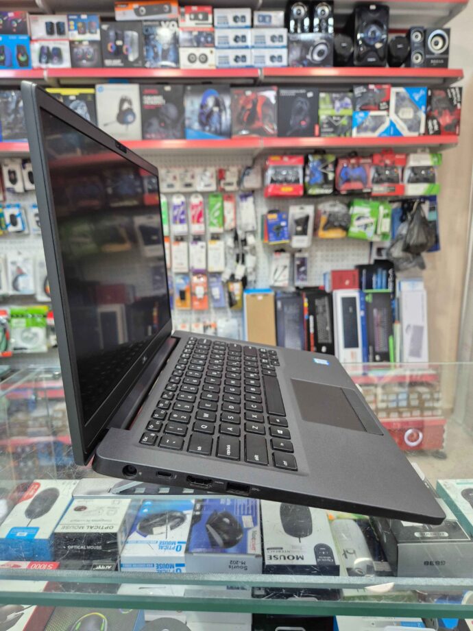 ⁦DELL LATITUDE 7400 - 14" - Intel Core i5 - 8365U - 8 / 16 Go RAM - 256 Go SSD⁩ - الصورة ⁦4⁩